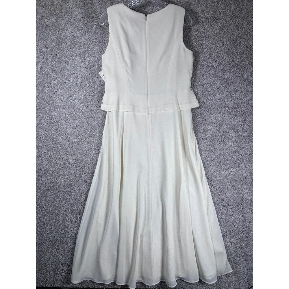 R&M Richards Petite Sleeveless Beaded Formal Dress Ivory Size‎ 8P - READ